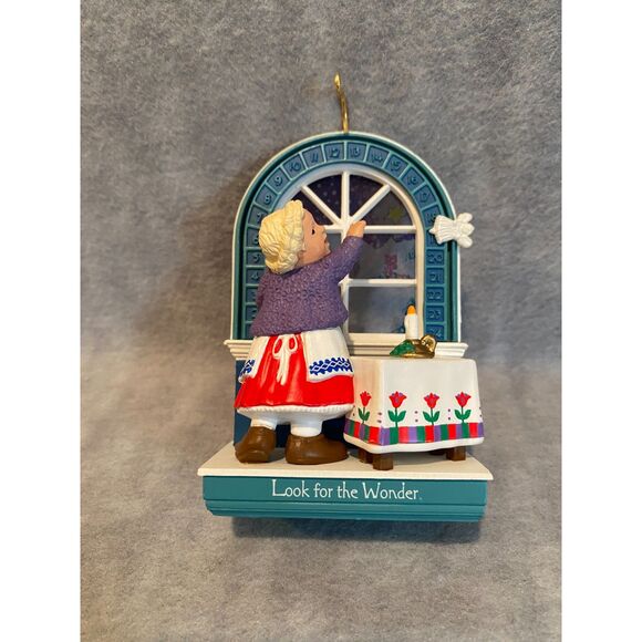 Hallmark "Look for the Wonder" Keepsake Ornament Christmas Advent‎ Calender NEW - Picture 4 of 8